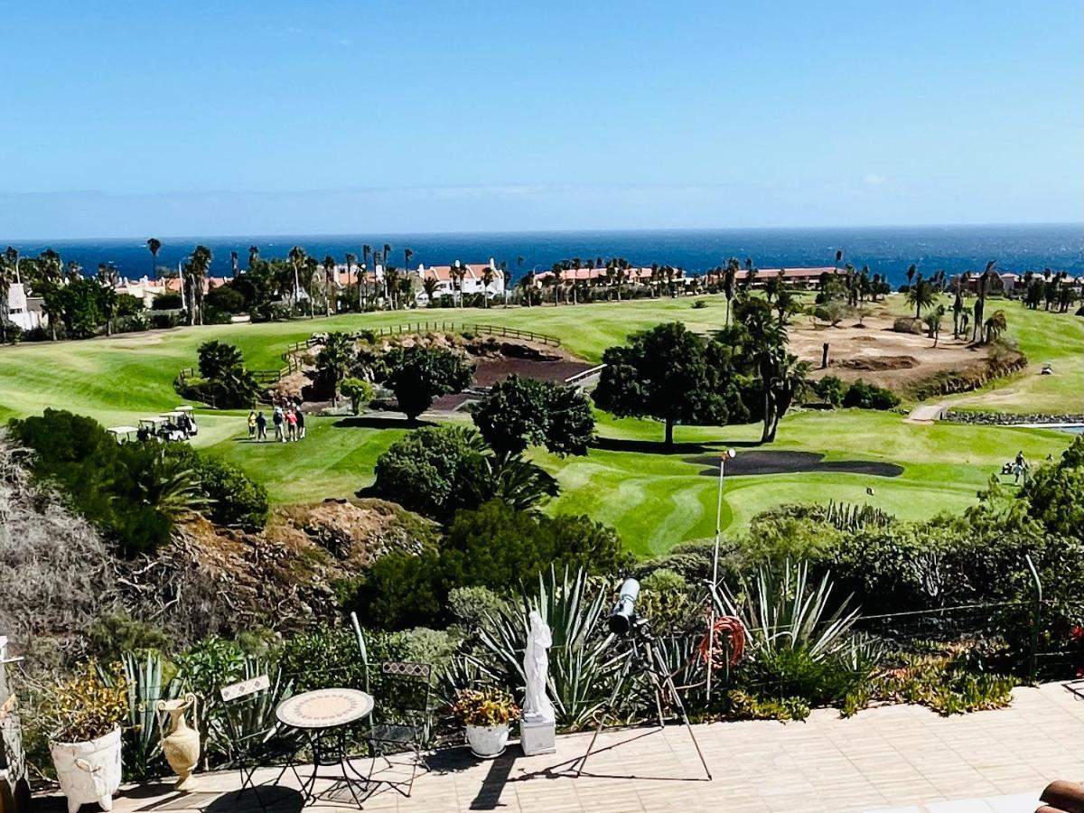House Private Heated Pool Amazing View On Golf Ocean 3 Bedrooms 3 Bathrooms 6 To 8 Adults 3-17 Years Old Children Being Considered Adults And In Addition 0-2 Years Old Children Are Welcome For Free * San Miguel de Abona