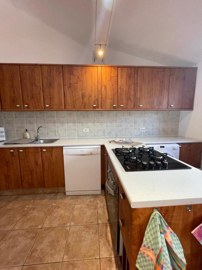 Ocean View Golf Retreat: Private Heated Pool & Spacious Family Holiday home *